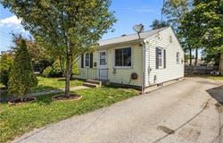 366 Prospect Street, Pawtucket, RI 02860