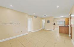 2730 W 61st Pl, Hialeah, FL 33016