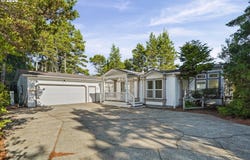 428 SHERWOOD Loop, Florence, OR 97439