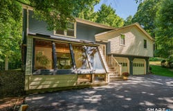 805 Neipsic Road, Glastonbury, CT 06033