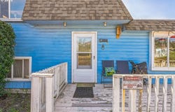 1214 NW PARKER AVE, Waldport, OR 97394