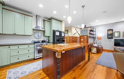 676 NW 9TH St, Warrenton, OR 97146