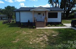 108 Maplewood Knoll Drive, East Flat Rock, NC 28726