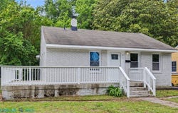 6 Capps Qtrs, Hampton, VA 23669