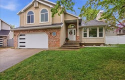 7975 S SHOWCASE Ln, Sandy, UT 84094