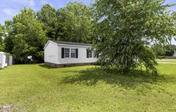 323 Macdonald Boulevard, Havelock, NC 28532