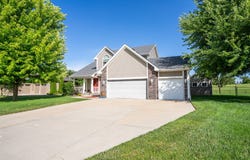 4785 Windsor Circle, Pleasant Hill, IA 50327