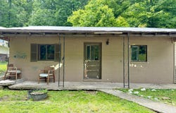 3219 HWY 52 East, Beattyville, KY 41311