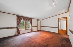 736 Sunset Dr, Donegal, PA 15628