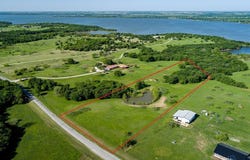 1451 Hemming Road, Valley View, TX 76272