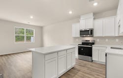 212 Kenmore Circle, Perry, GA 31069