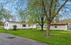 8760 W East Road, Lakeside, MI 49128