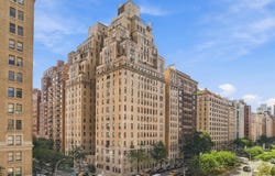 900 Park Avenue, New York, NY 10075