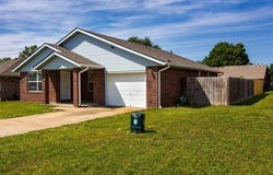 797 E 142nd Place, Glenpool, OK 74033