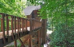 7 W Avondale Drive, Greenville, SC 29609