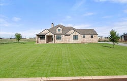 305 Maple Avenue, New Home, TX 79381