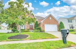 28 Crossing Dr Dr, Linwood, NJ 08221