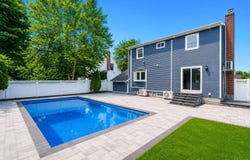 4 Hicks Circle, Hicksville, NY 11801