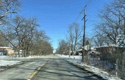 290 Holbrook Rd, Chicago Heights, IL 60411