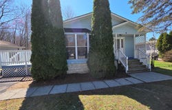 6 Short Lane, Hyde Park, NY 12538
