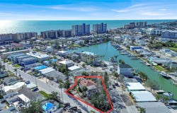 14800 N BAYSHORE DRIVE, MADEIRA BEACH, FL 33708
