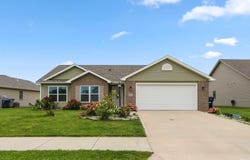 2082 Hemlock Lane, Warsaw, IN 46580-7003