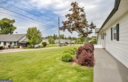 25 5th, Newnan, GA 30263