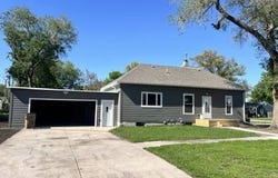 803 11th Street, Aurora, NE 68818