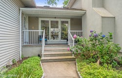 7 Wallace Avenue, Oakhurst, NJ 07755