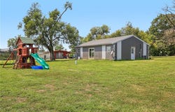 4452 Dd Highway, Urich, MO 64788