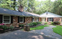 863 YORKLYN ROAD, HOCKESSIN, DE 19707