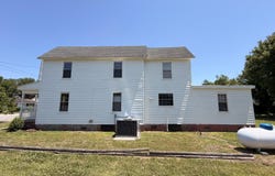 911 W Elizabeth Street, Elizabeth City, NC 27909