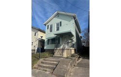 62 Grand Street, Lockport City, NY 14094