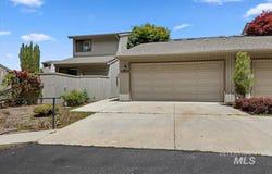 936 E Curling Dr, Boise, ID 83702