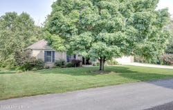912 Woods Run Rd, Bardstown, KY 40004