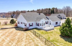 11 Sunrise Drive, Hallowell, ME 04347