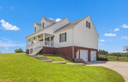176 Crossing View Dr, Berea, KY 40403