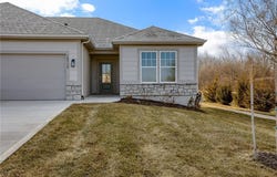 19715 W 196th Street, Spring Hill, KS 66083