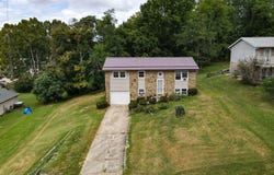 315 N Chandler Drive, Ellettsville, IN 47429-1601