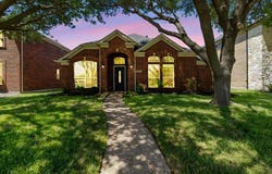 12427 Red Hawk Drive, Frisco, TX 75033