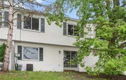 695 E Burnsville Parkway, Burnsville, MN 55337