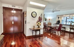 5150 Hidalgo Street, Houston, TX 77056