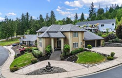 1155 HOLLY AVE, Cottage Grove, OR 97424