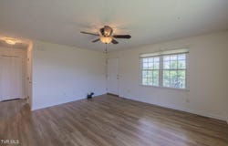 124 Maple Crest Circle, Surgoinsville, TN 37873