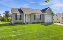 10 Stothard Dr, Hilton, NY 14468