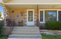 9607 S Sacramento Avenue, Evergreen Park, IL 60805