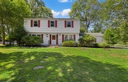 6 Armstrong Ave, Ramsey Boro, NJ 07446-2416