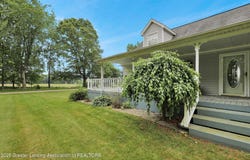 14235 Saxton Rd Road, Springport, MI 49284