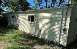 2075 Alanson E, Westland, MI 48186