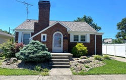 379 NE H Street, Linton, IN 47441